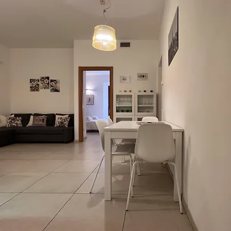 アパート Casa. Grassi *